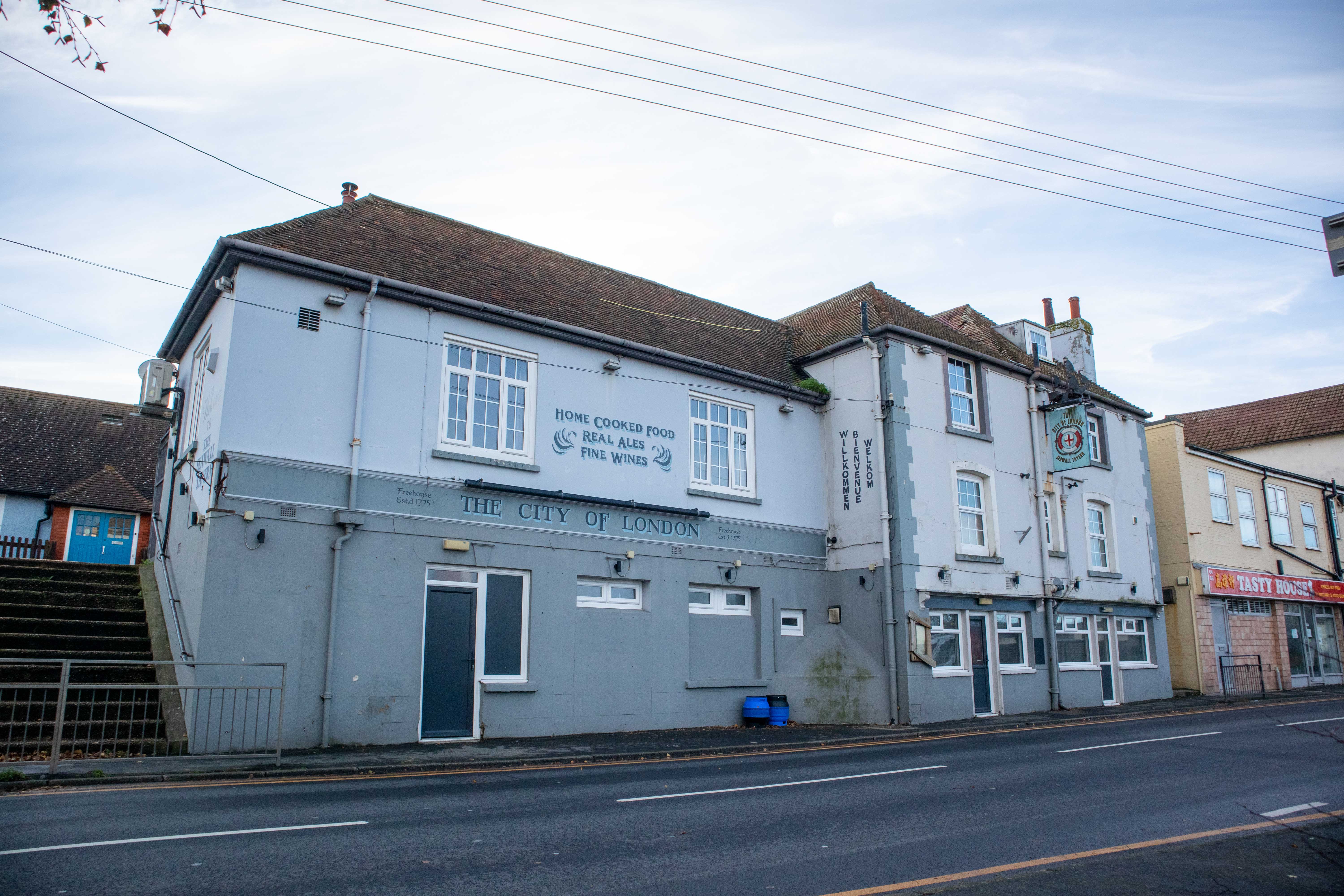Beachside Kent pub sold by Sidney Phillips
