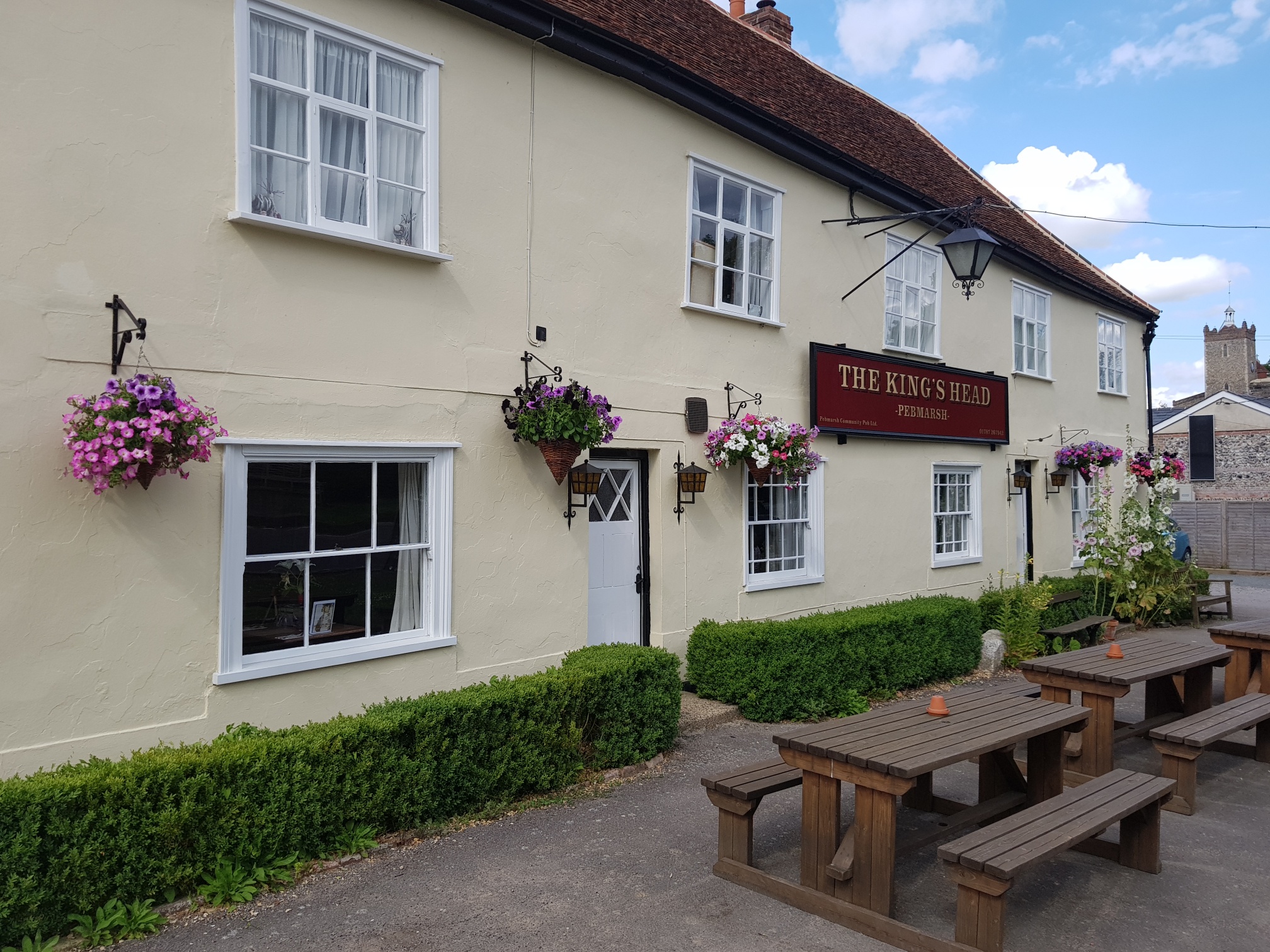 Thriving Essex village pub sold through Sidney Phillips