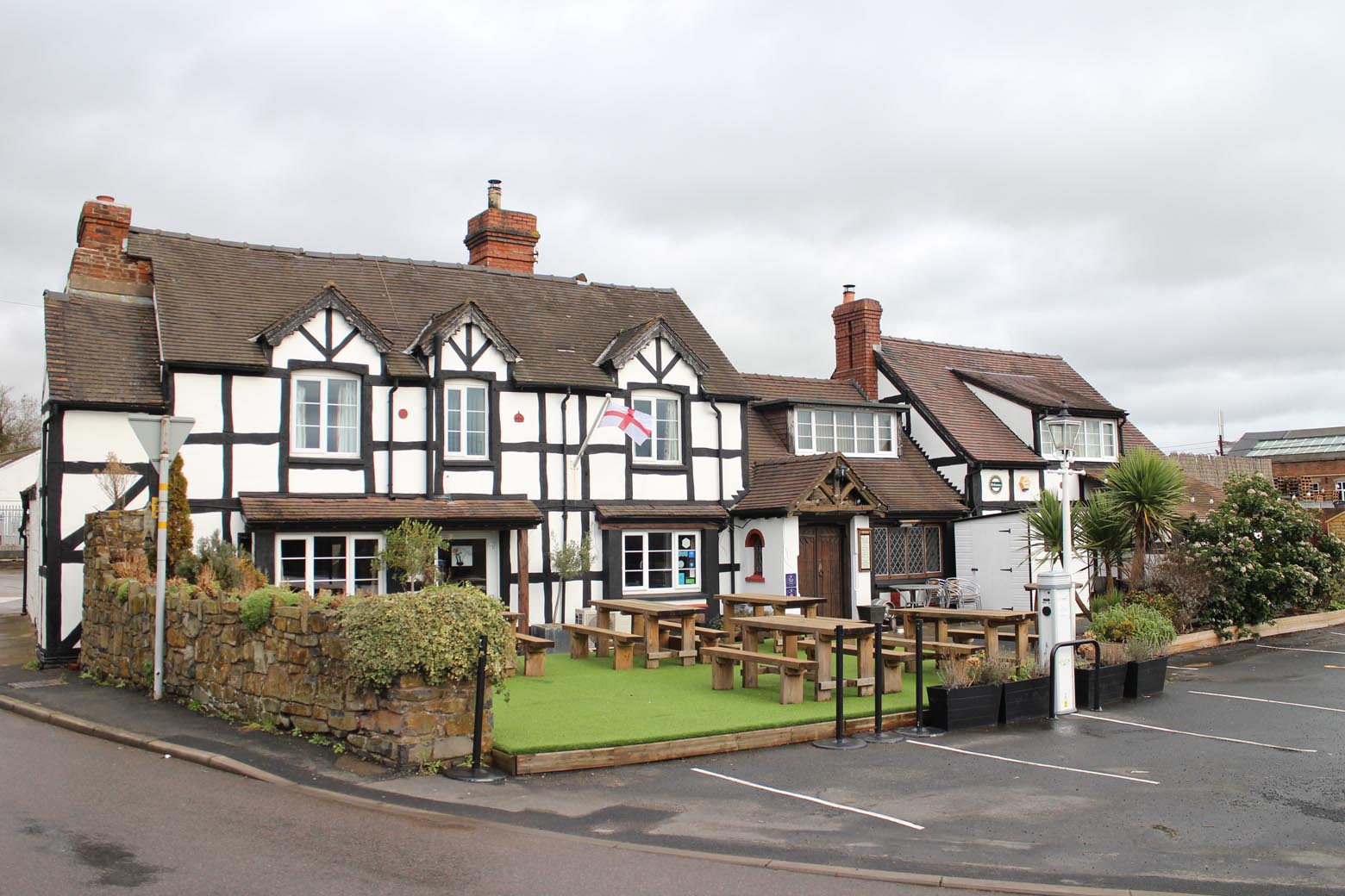 Sidney Phillips sell the Lease of a Character Black and White Cottage Style Pub in Tenbury Wells
