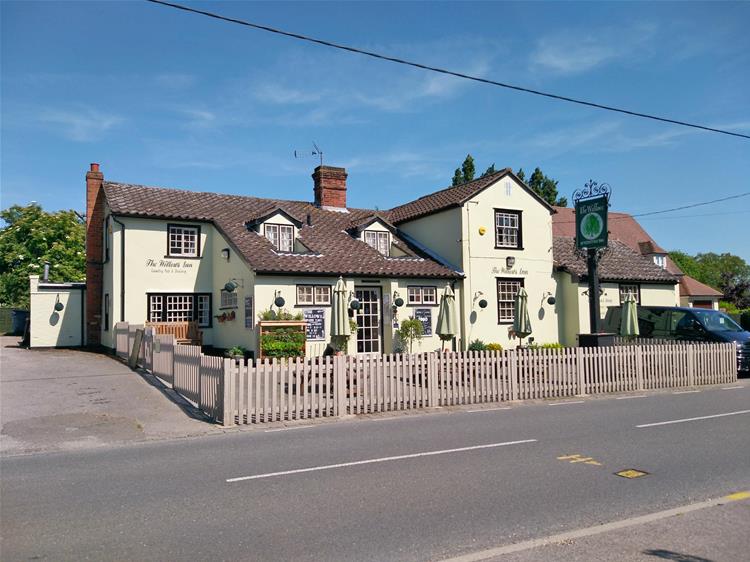 Essex free-of-tie pub now let