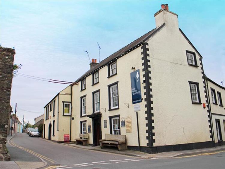 Well-appointed pub in tourist destination for sale