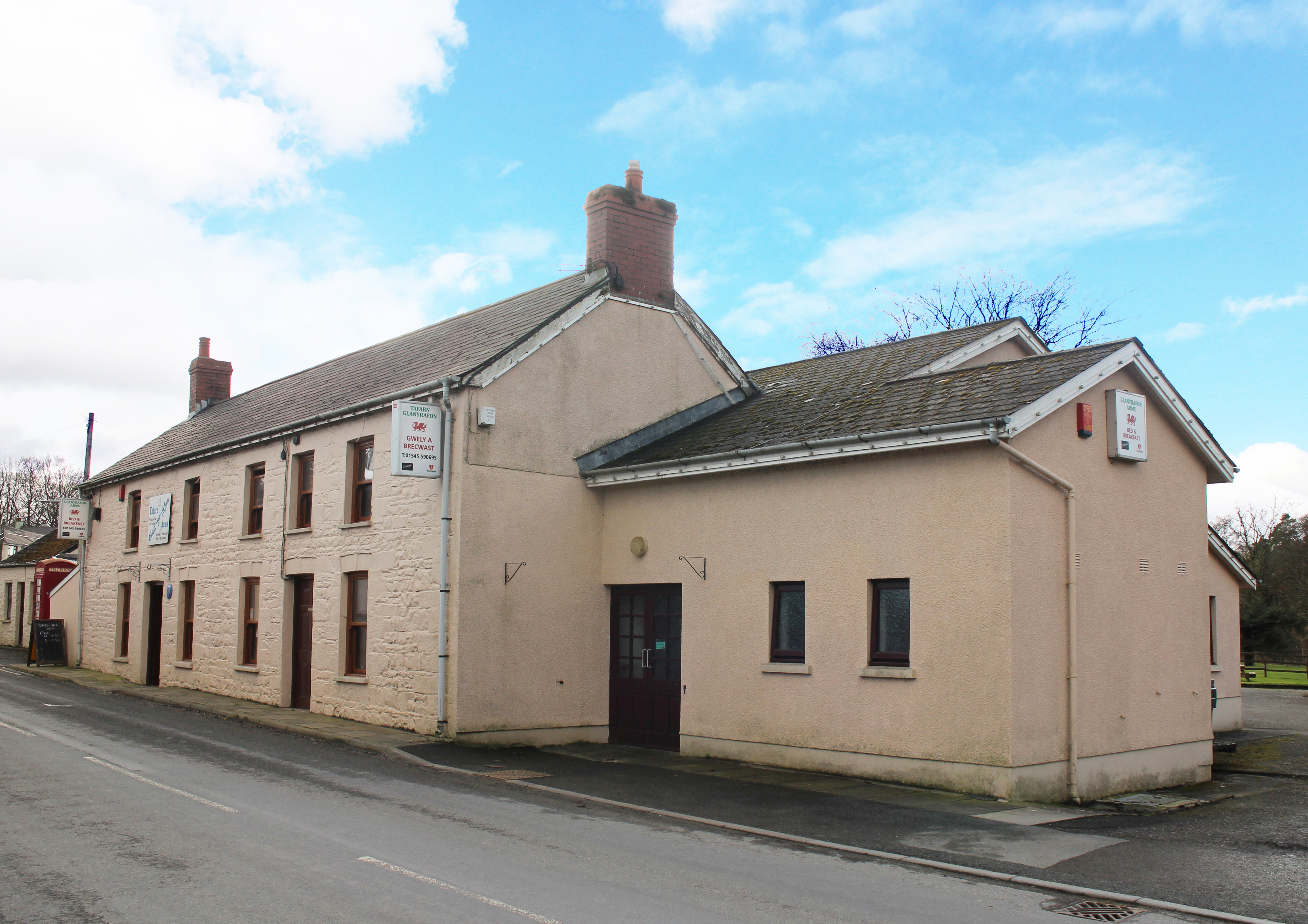 Pub in Ceredigion with letting rooms for sale