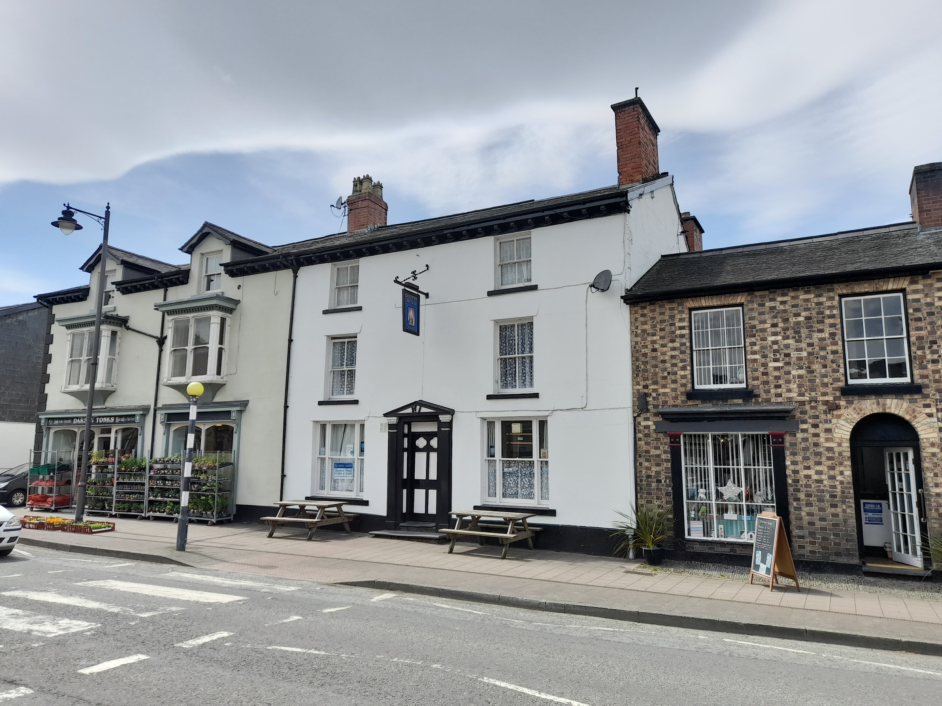 Pub and letting rooms for sale in busy Welsh tourist town