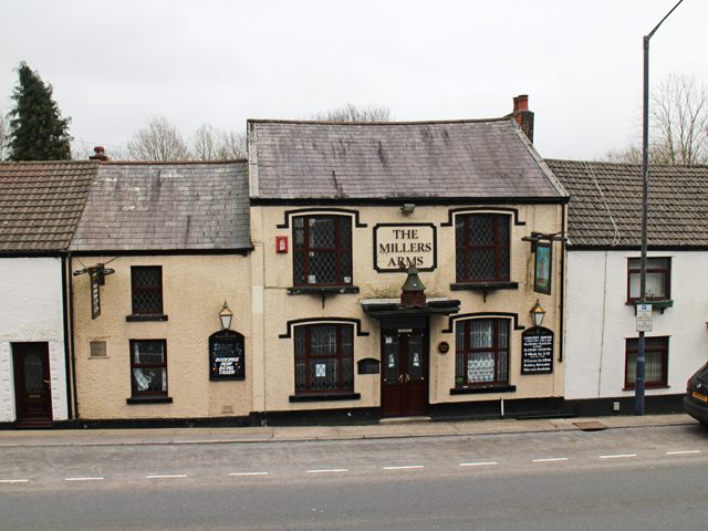 Suburban Swansea pub & restaurant sold