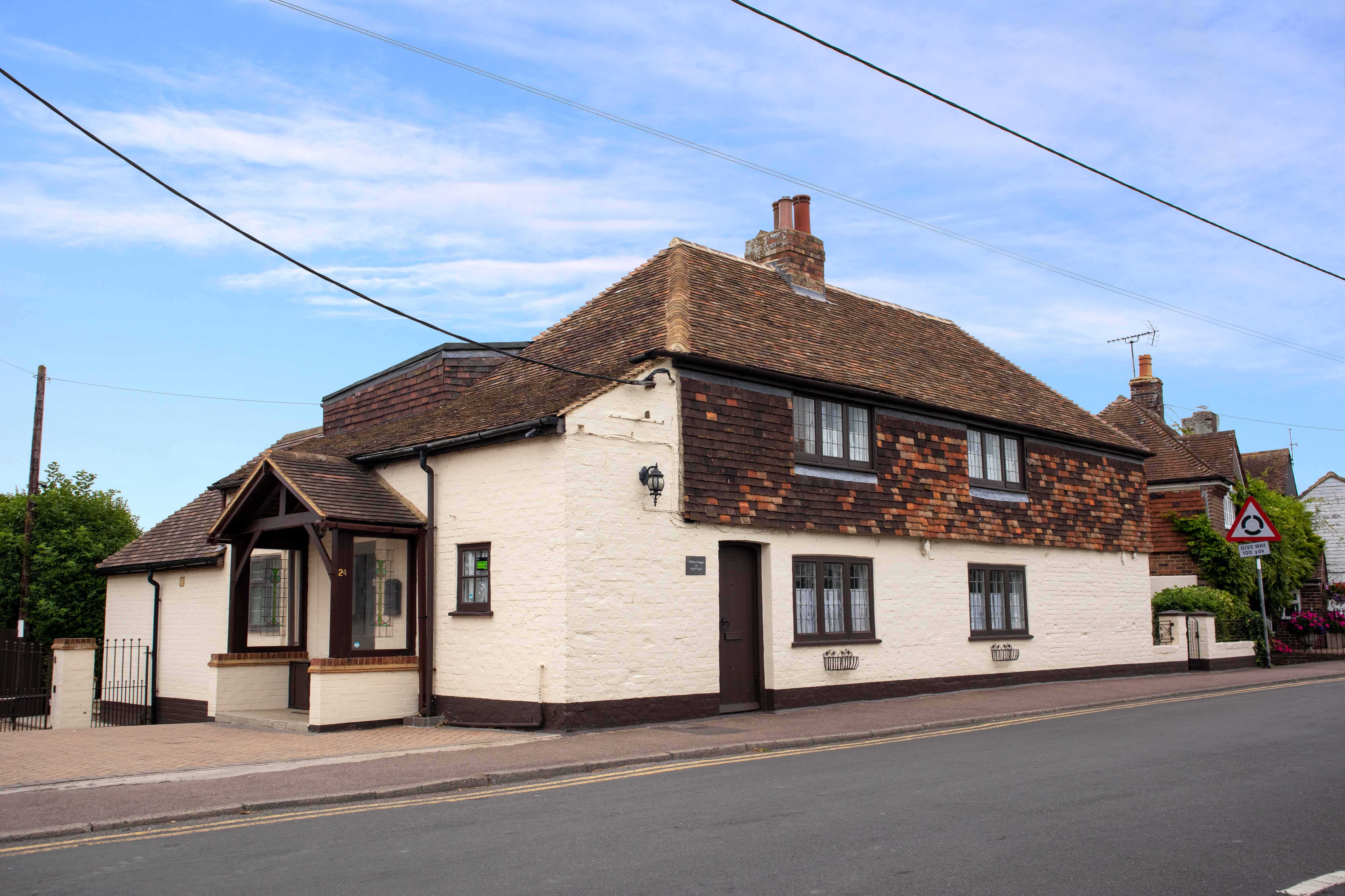 Guest house in Kent for sale with potential alternative uses