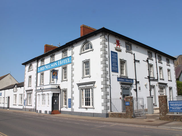 Outstanding Hotel Overlooking Milford Haven Marina for Sale