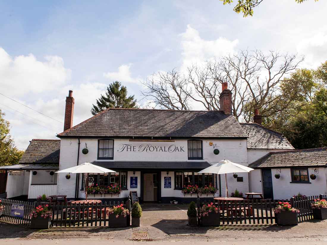 Freehouse investment sold in Hampshire