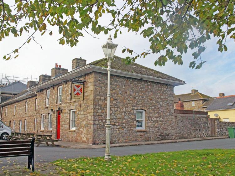 Historic Bute Town pub comes to market