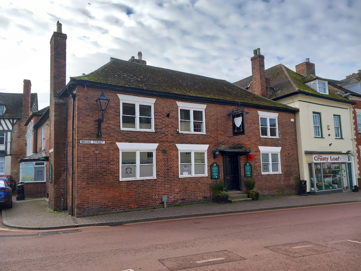 Pub for sale in Gloucestershire market town