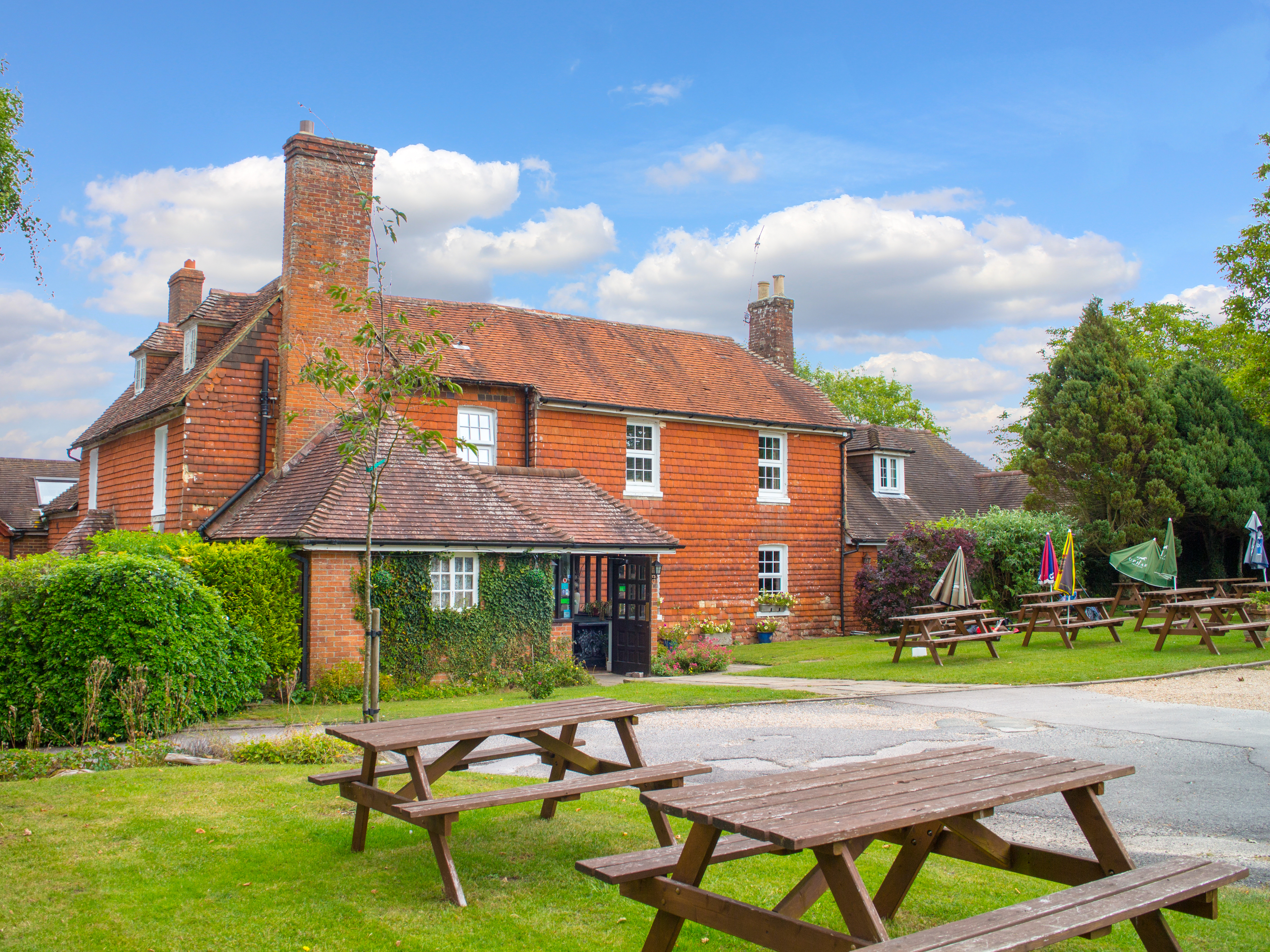 Iconic quintessential pub in Hampshire sold