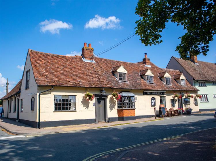 Highly profitable pub to let in Suffolk