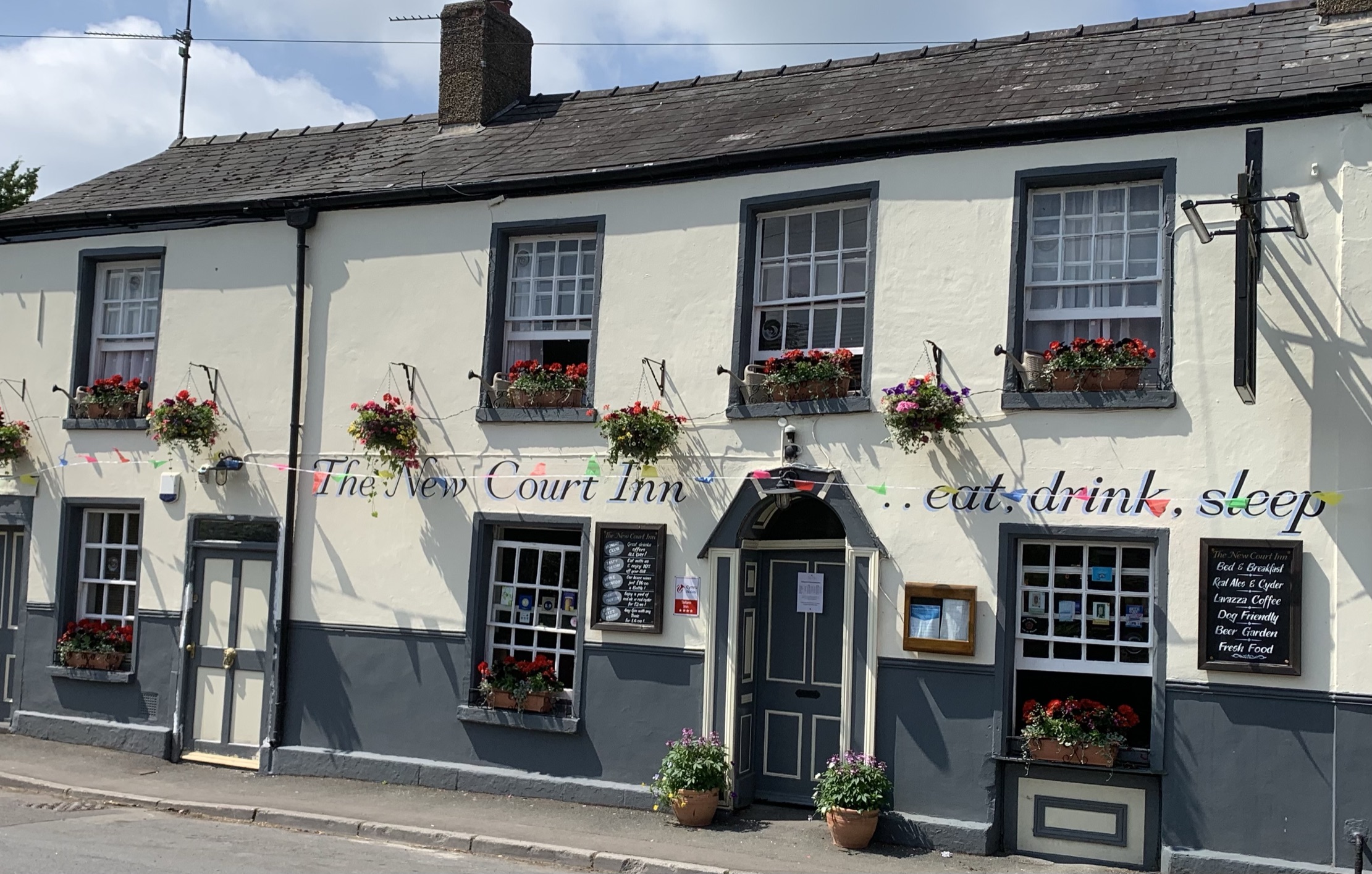 Welsh market town inn with letting rooms for sale