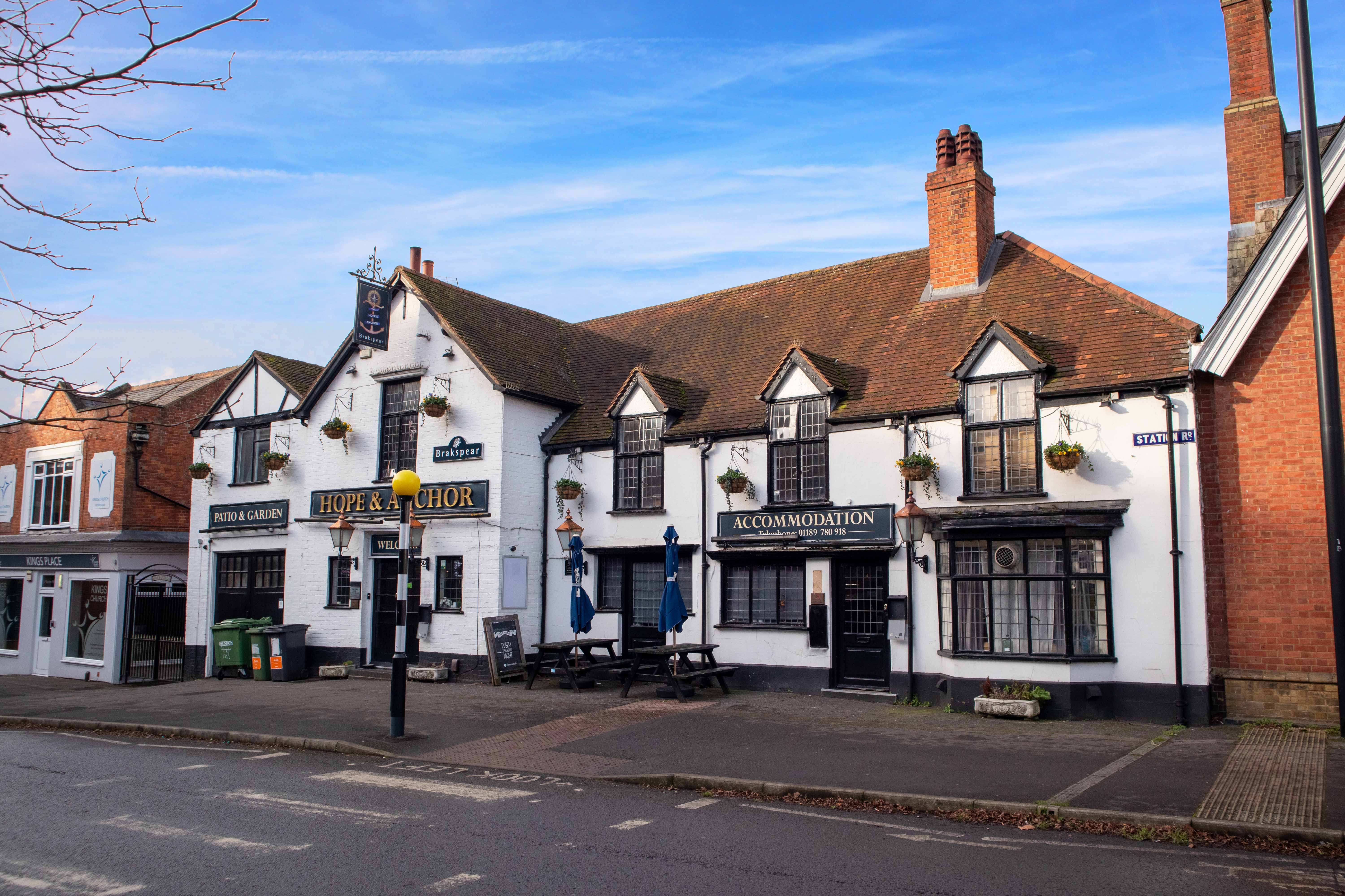 Berkshire pub with planning permission for sale