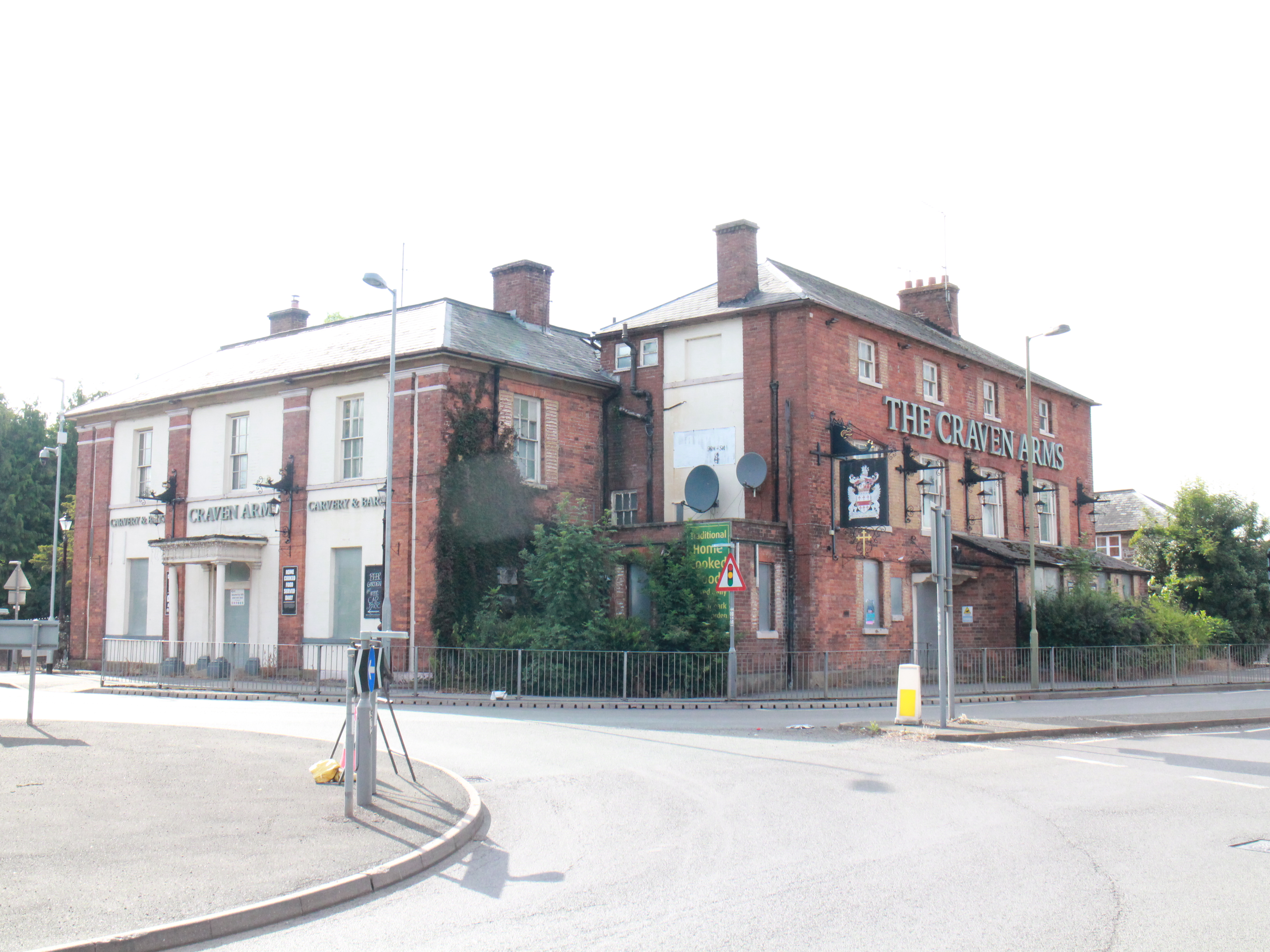 Substantial Georgian Inn in Shropshire available to purchase