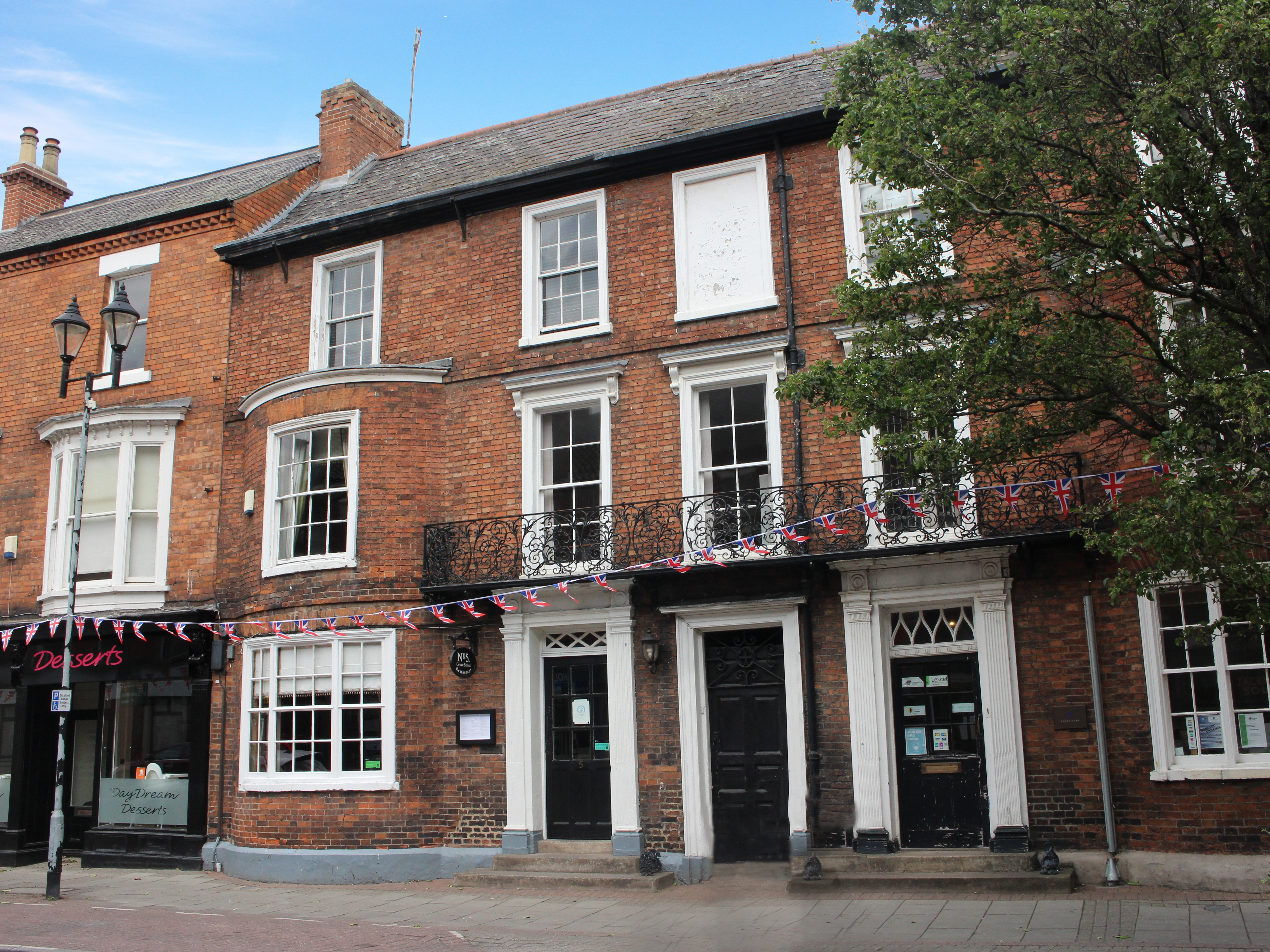 A la carte restaurant in Retford town centre sold