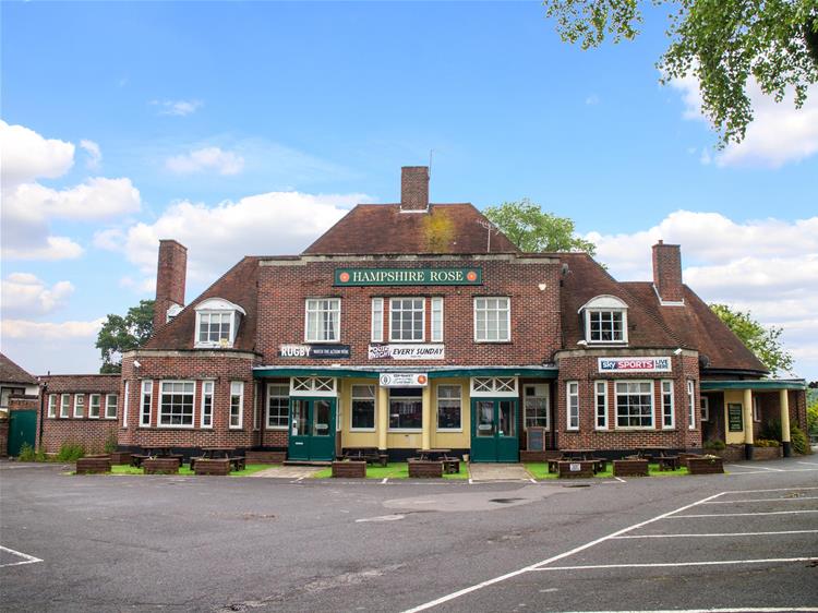 Family-friendly pub comes to market