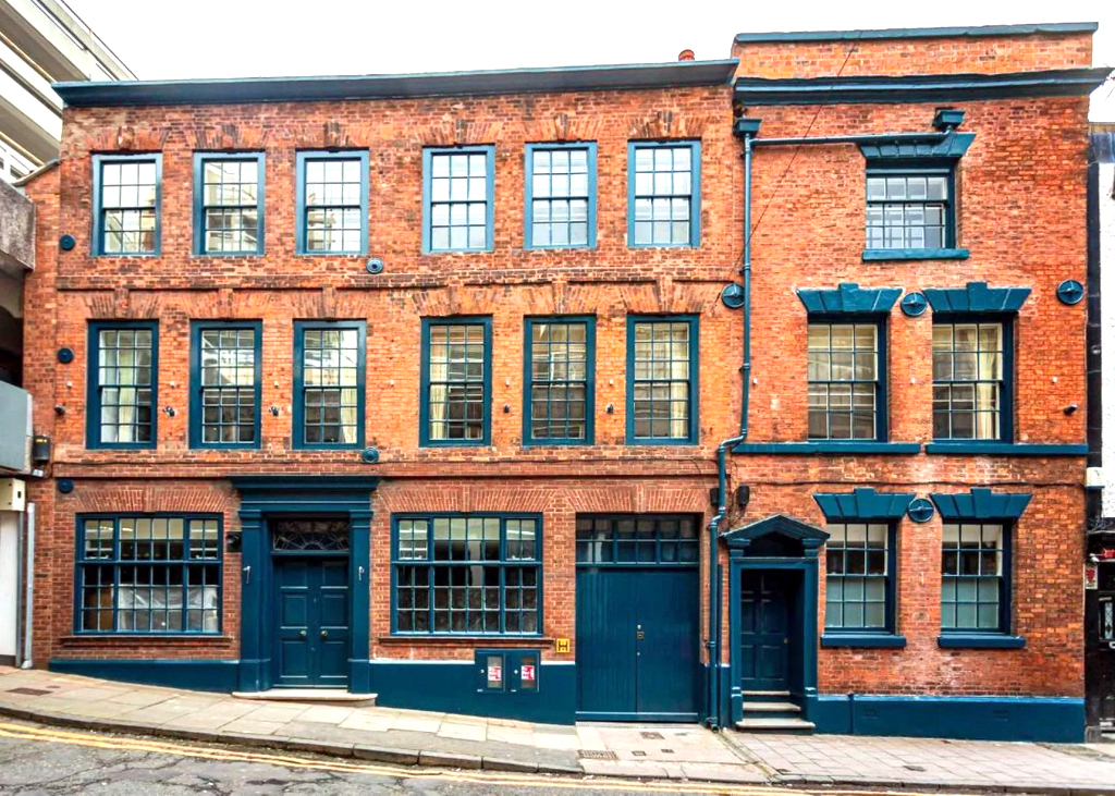 Luxury hotel for sale in Chester city centre