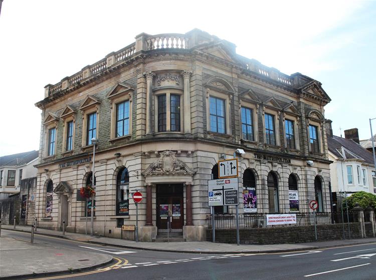 Well established Llanelli late night venue for sale