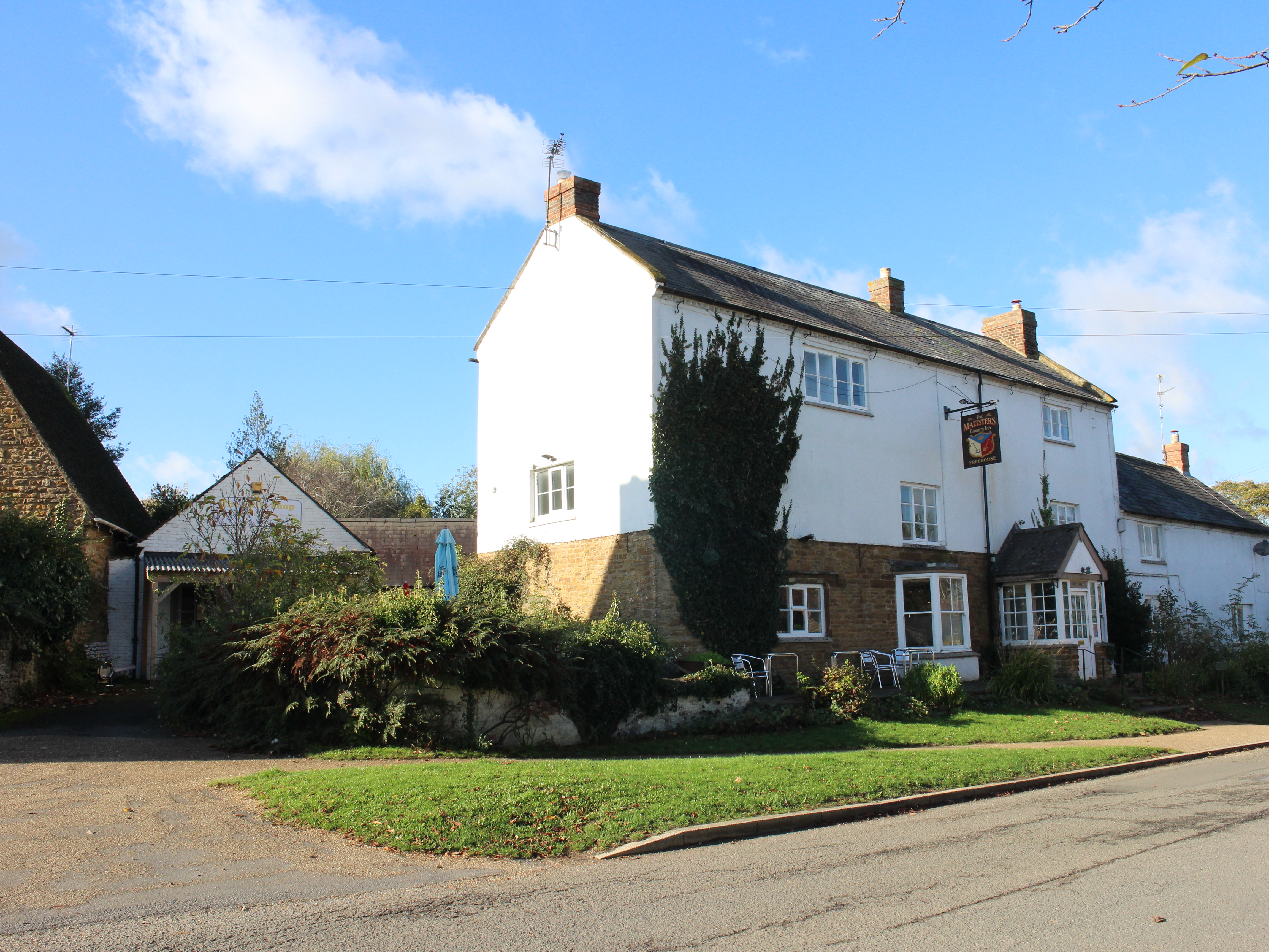 Renowned Northamptonshire inn changes hands
