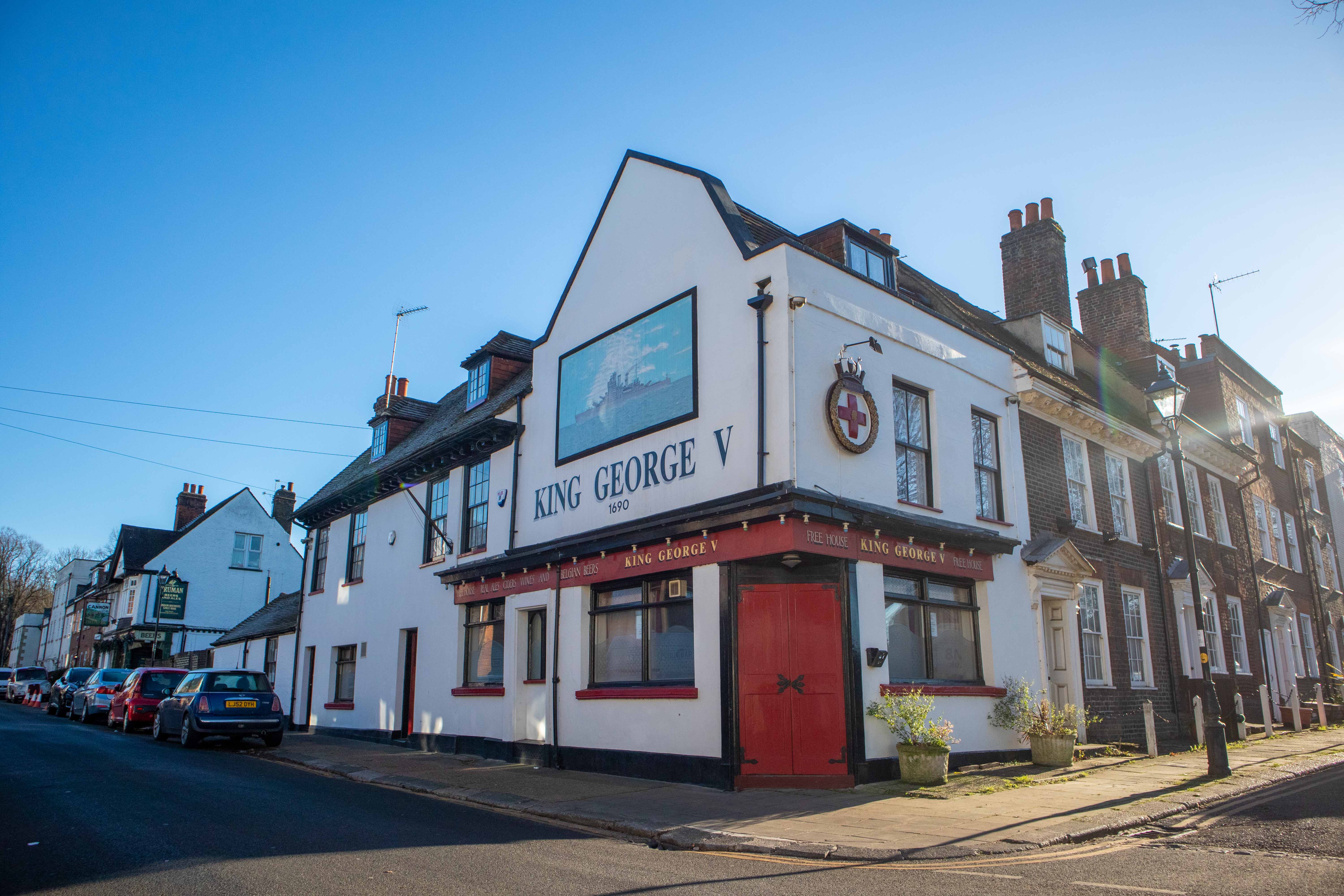 Historic freehold pub in Kent for sale