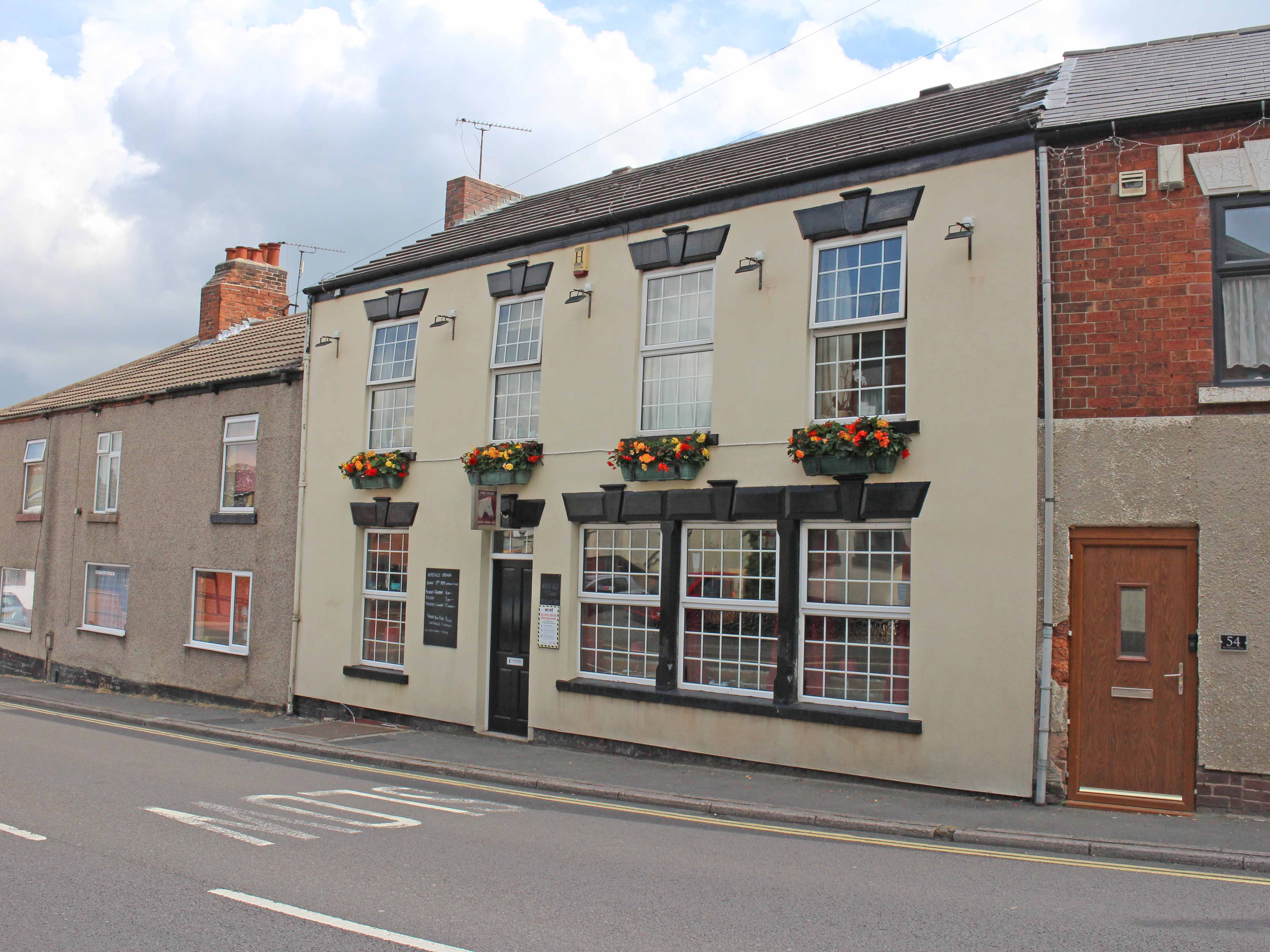 Derbyshire town centre pub for sale