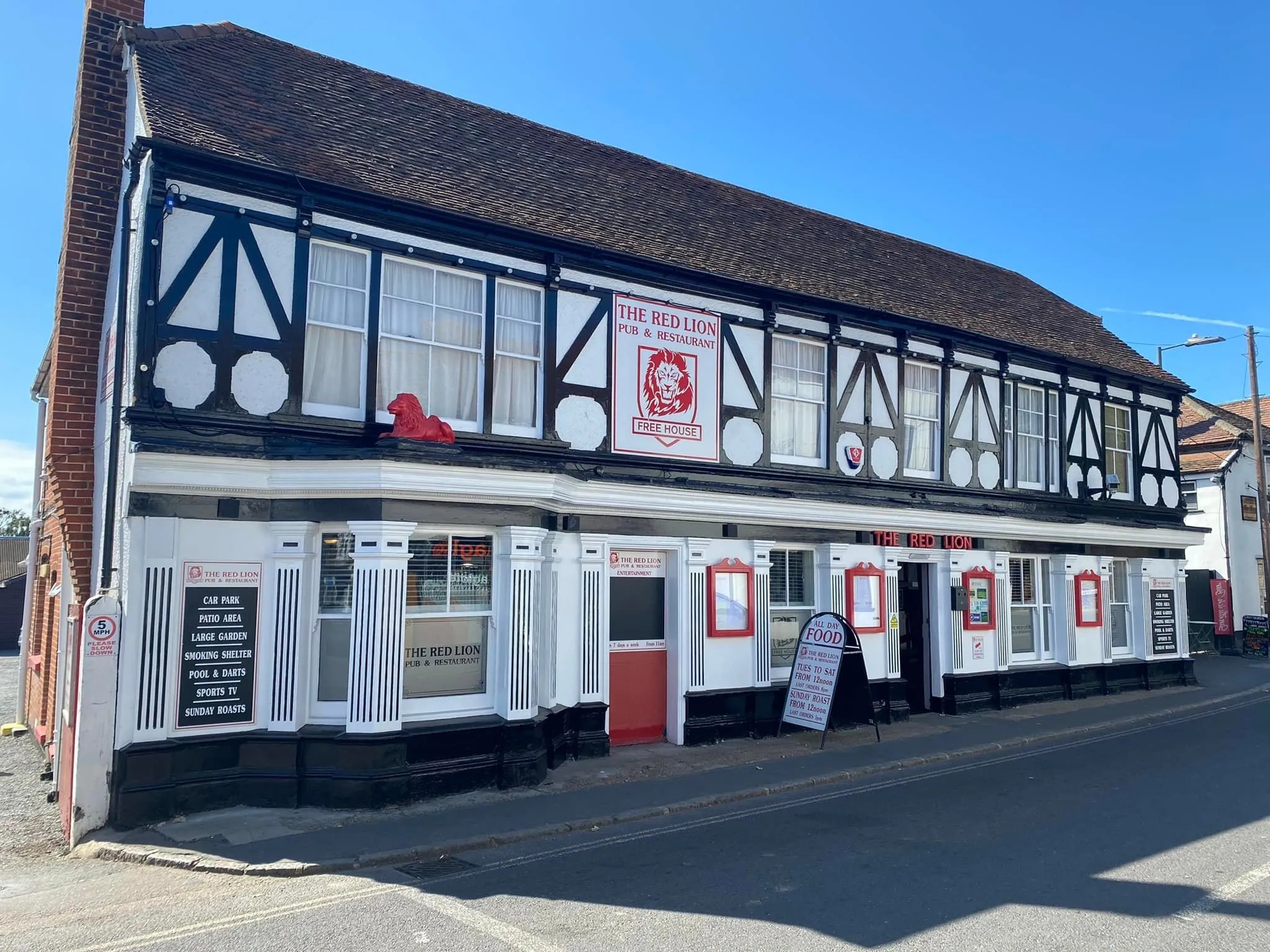 Free-of-tie pub investment for sale in Essex