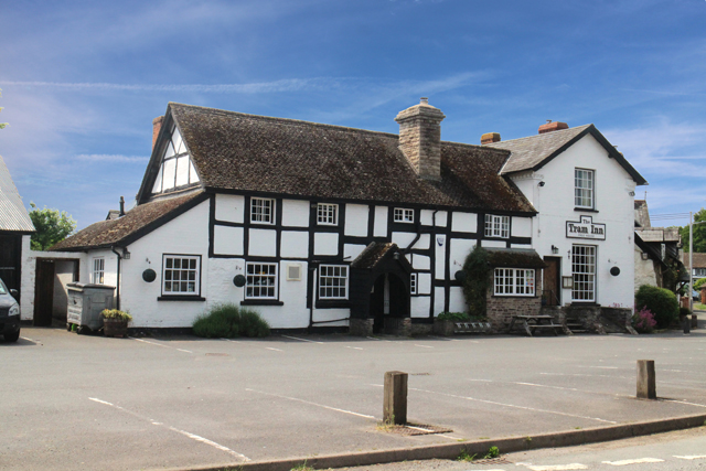 17th Century “Black & White” pub for sale in Herefordshire