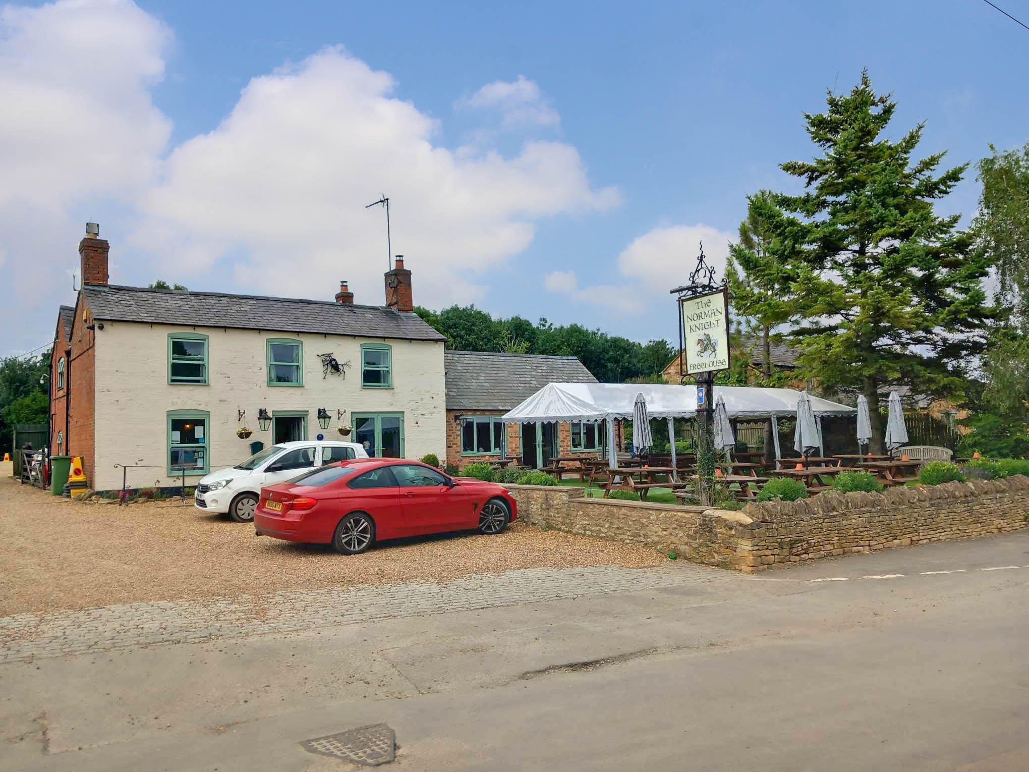 SOLD: Freehold pub for sale in Warwickshire