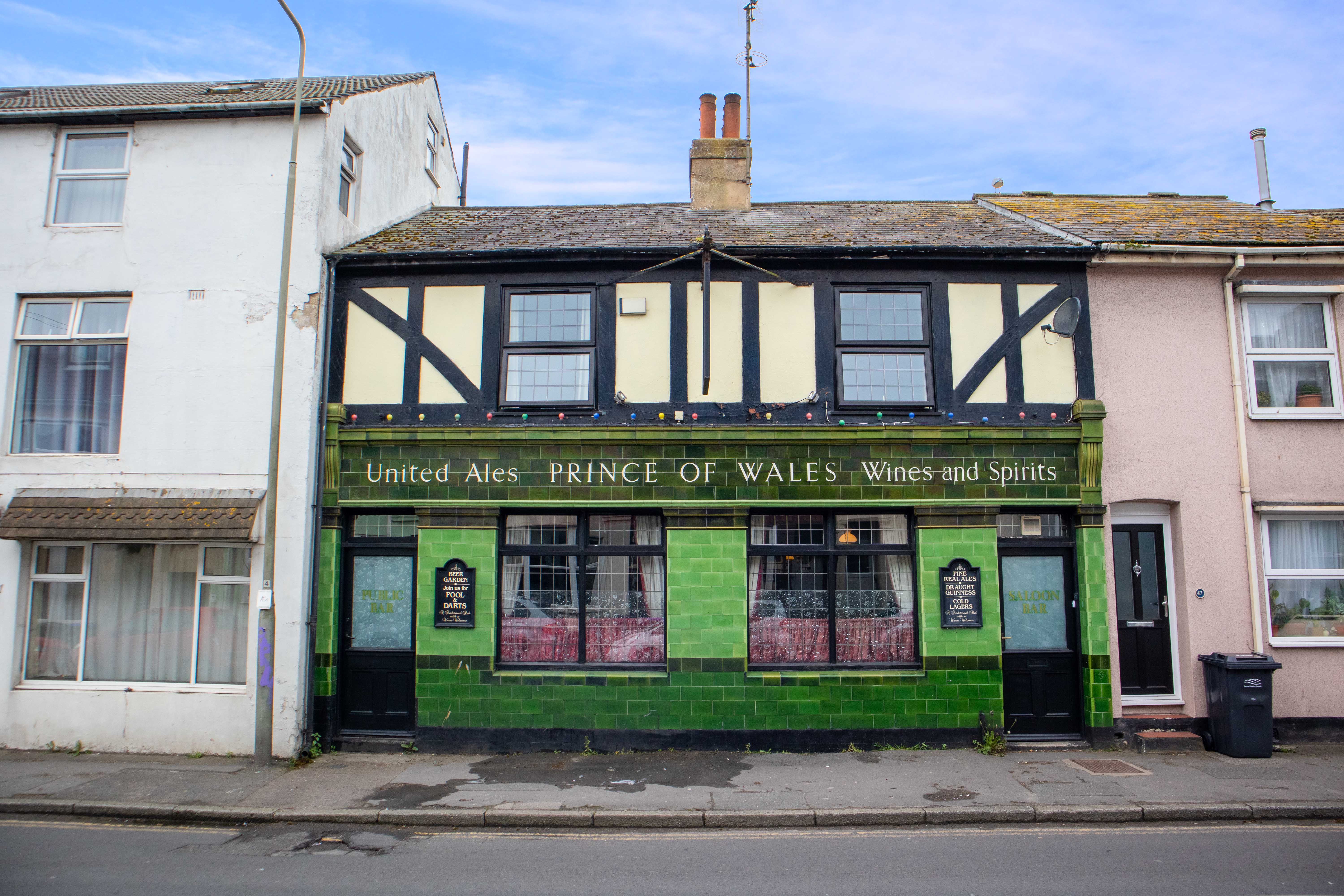 Lifestyle wet-led pub in East Sussex for sale
