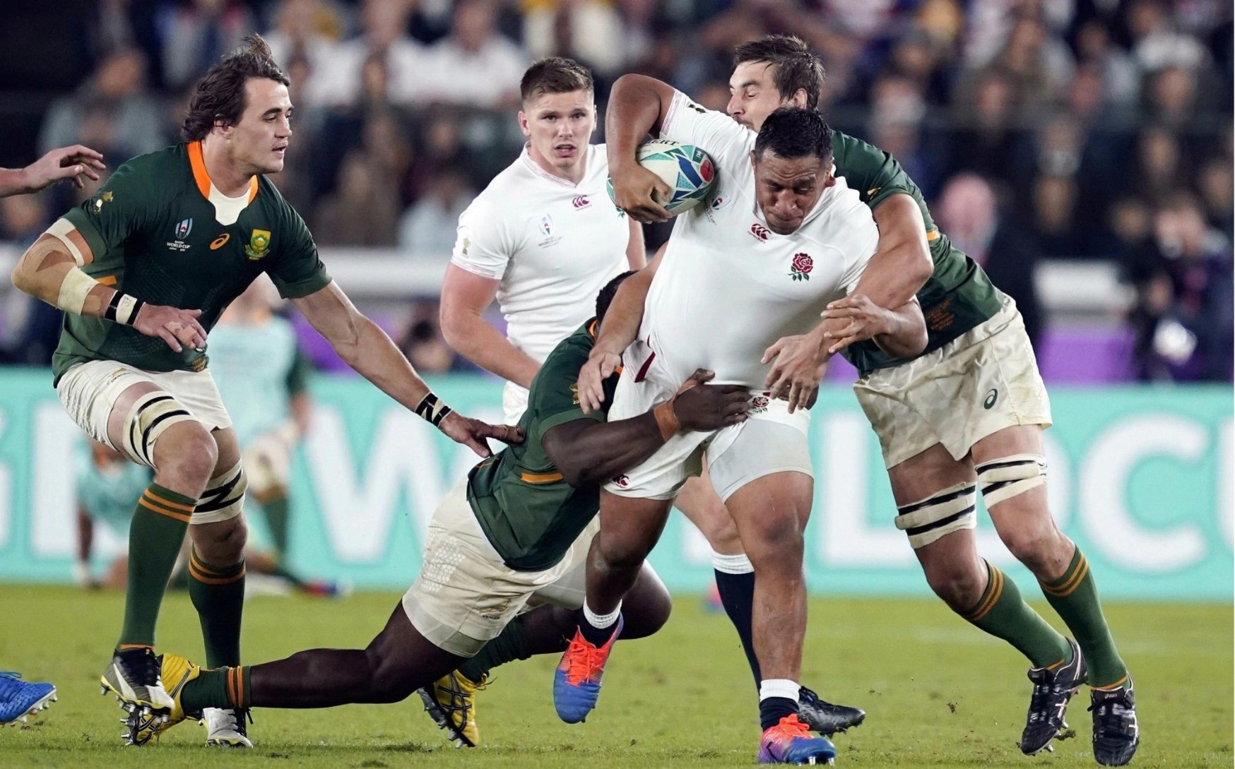 ENGLAND vs SOUTH AFRICA – Getting the sports fans in will boost your takings!