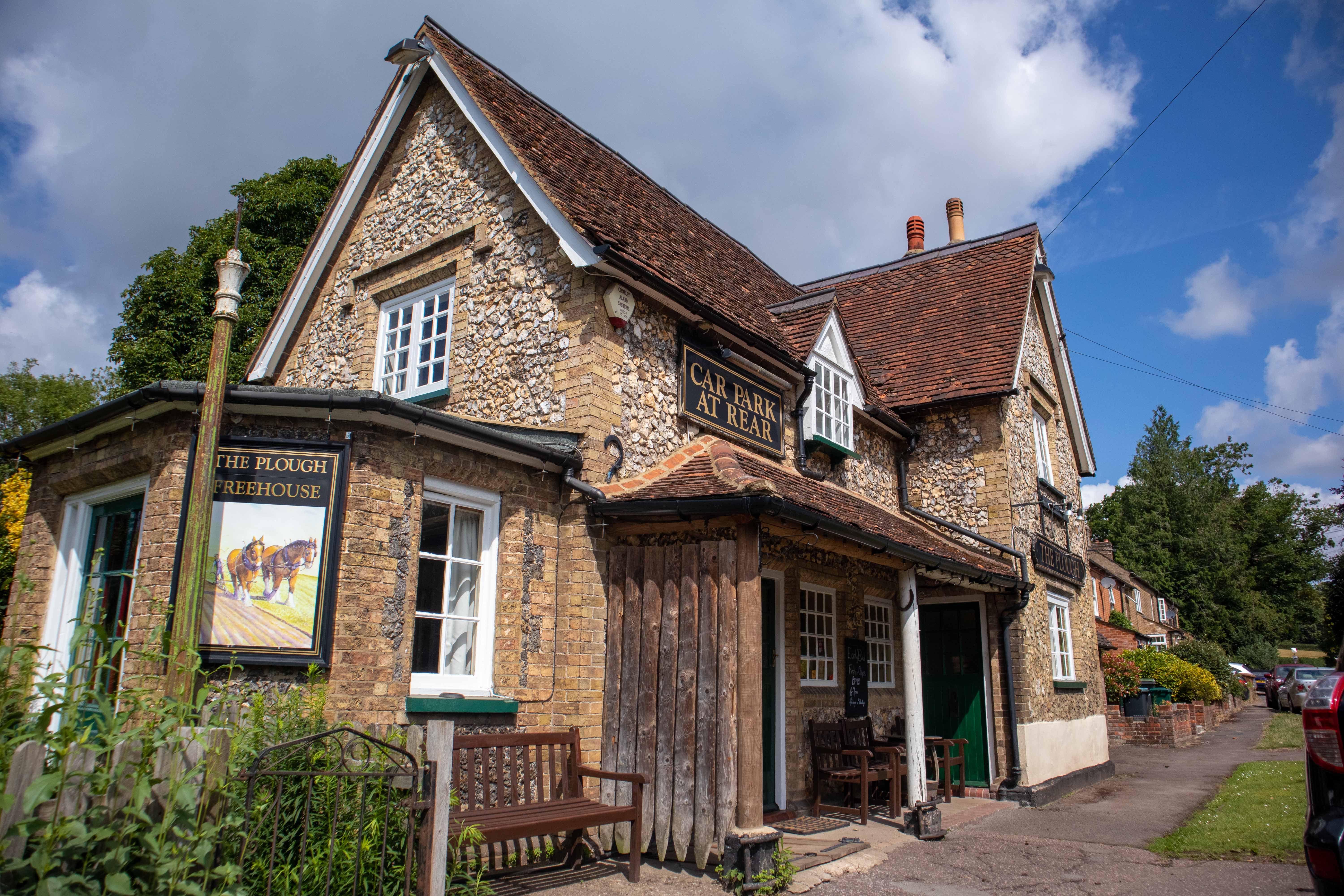 Lifestyle Hertfordshire pub available to let