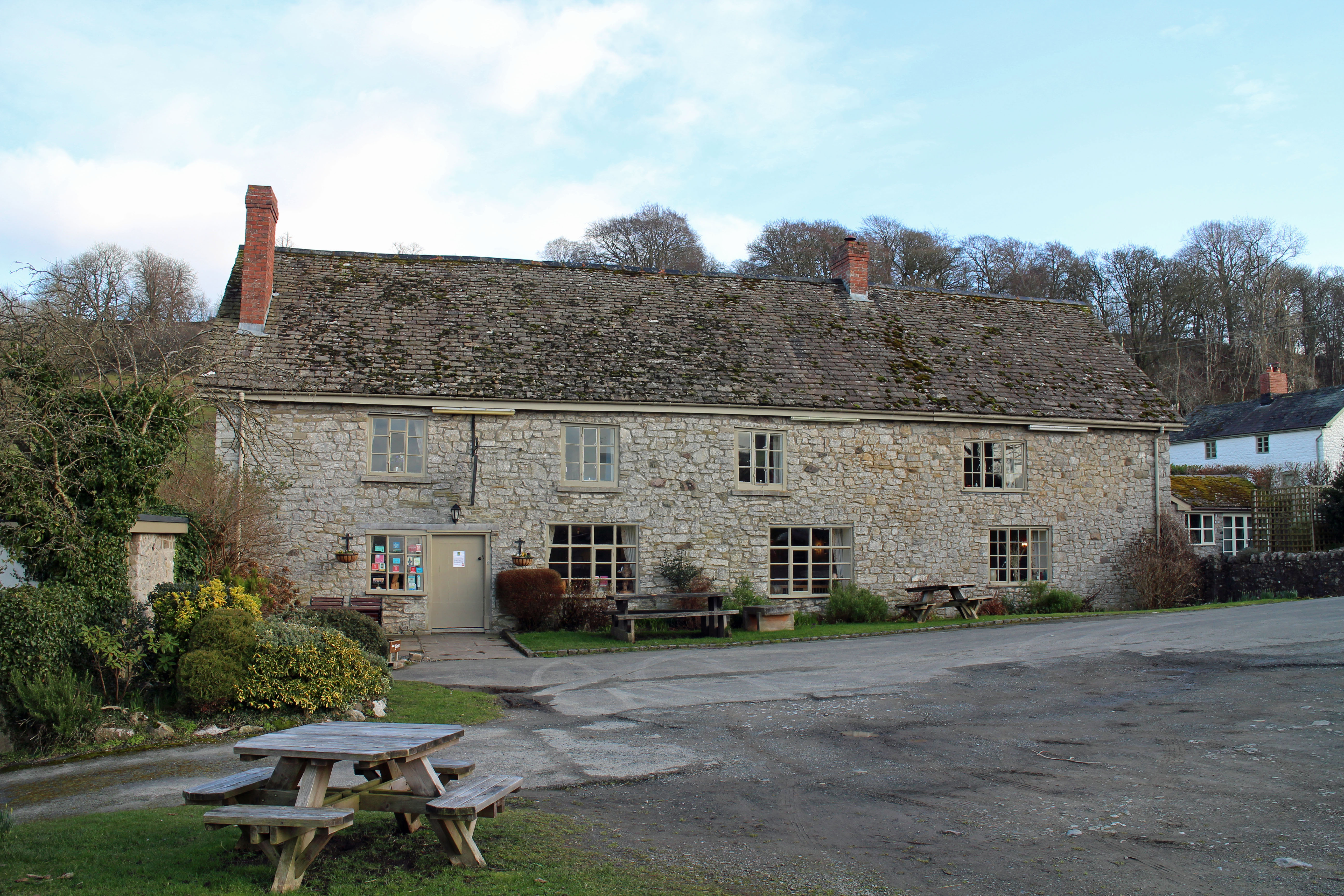 Historic 16th Century Presteigne Inn for sale