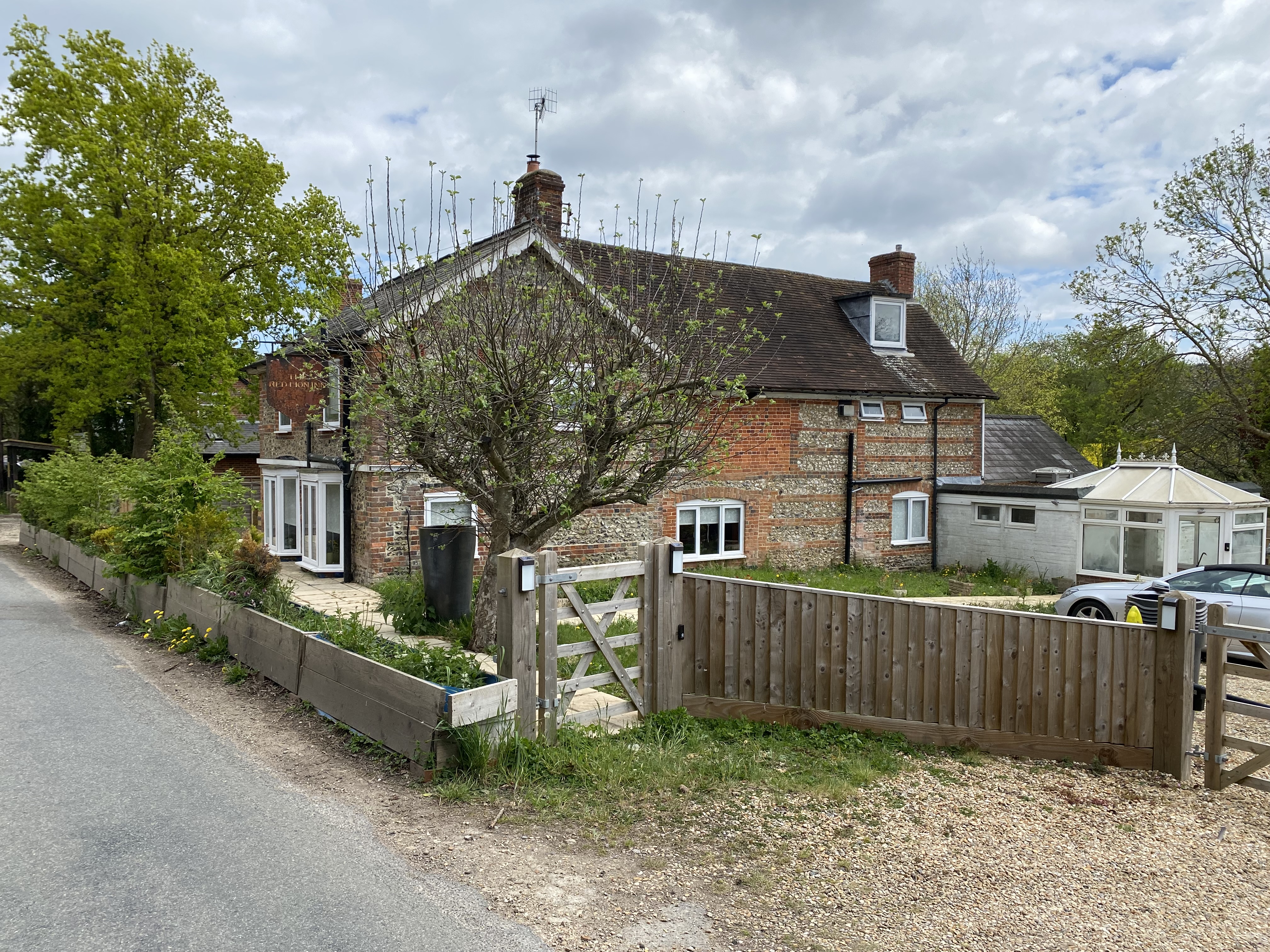 Wiltshire/Berkshire border pub project for sale