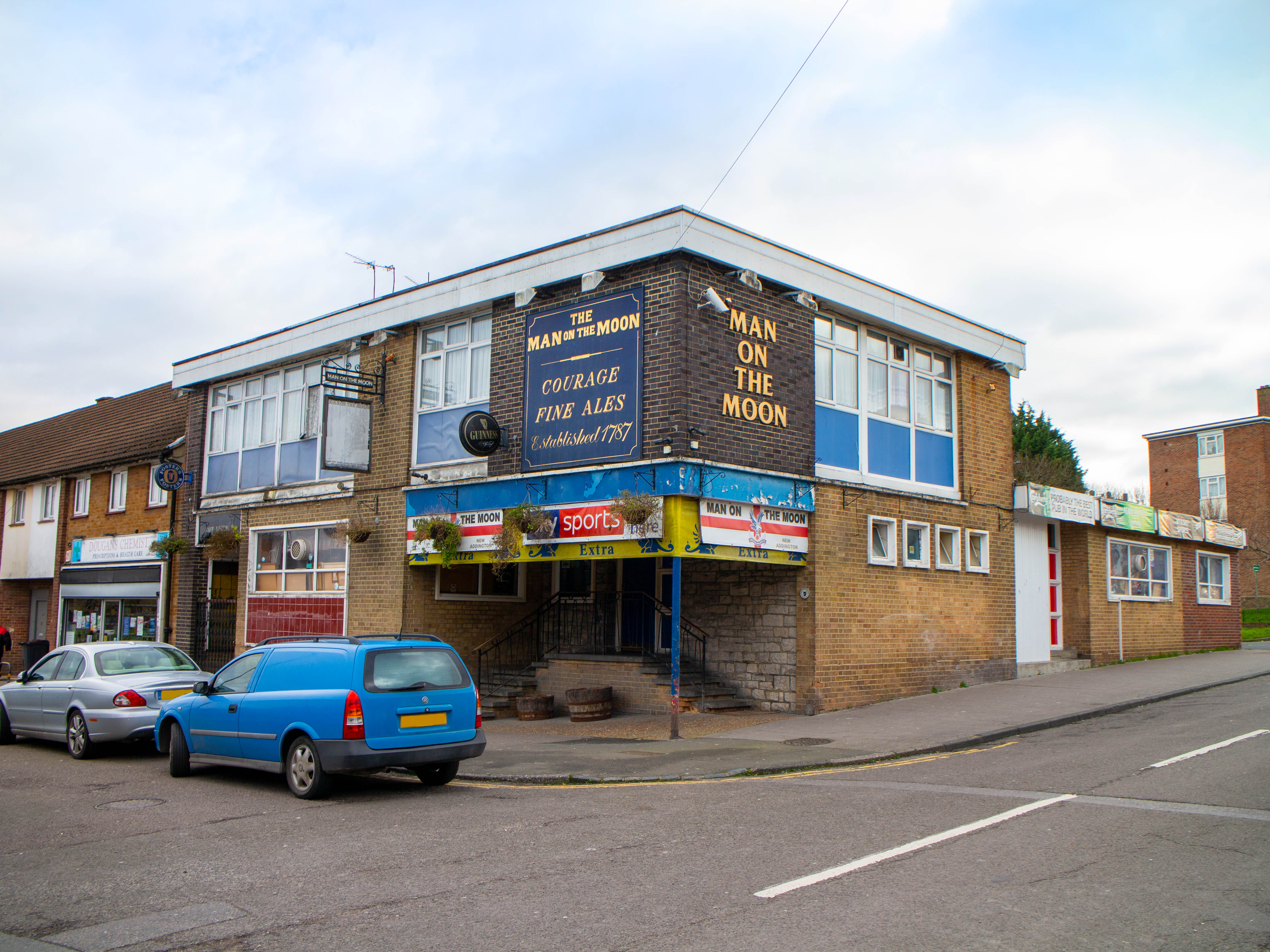 Community pub near Croydon let