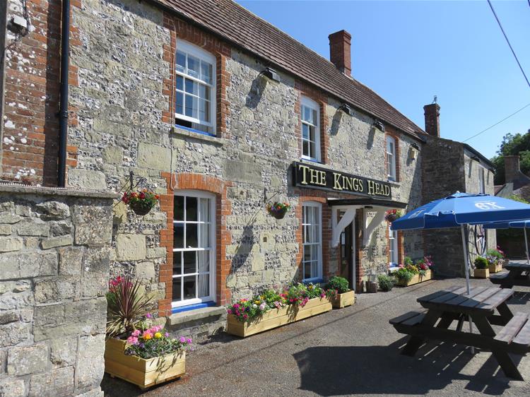 Exceptional Wiltshire village Freehouse for sale