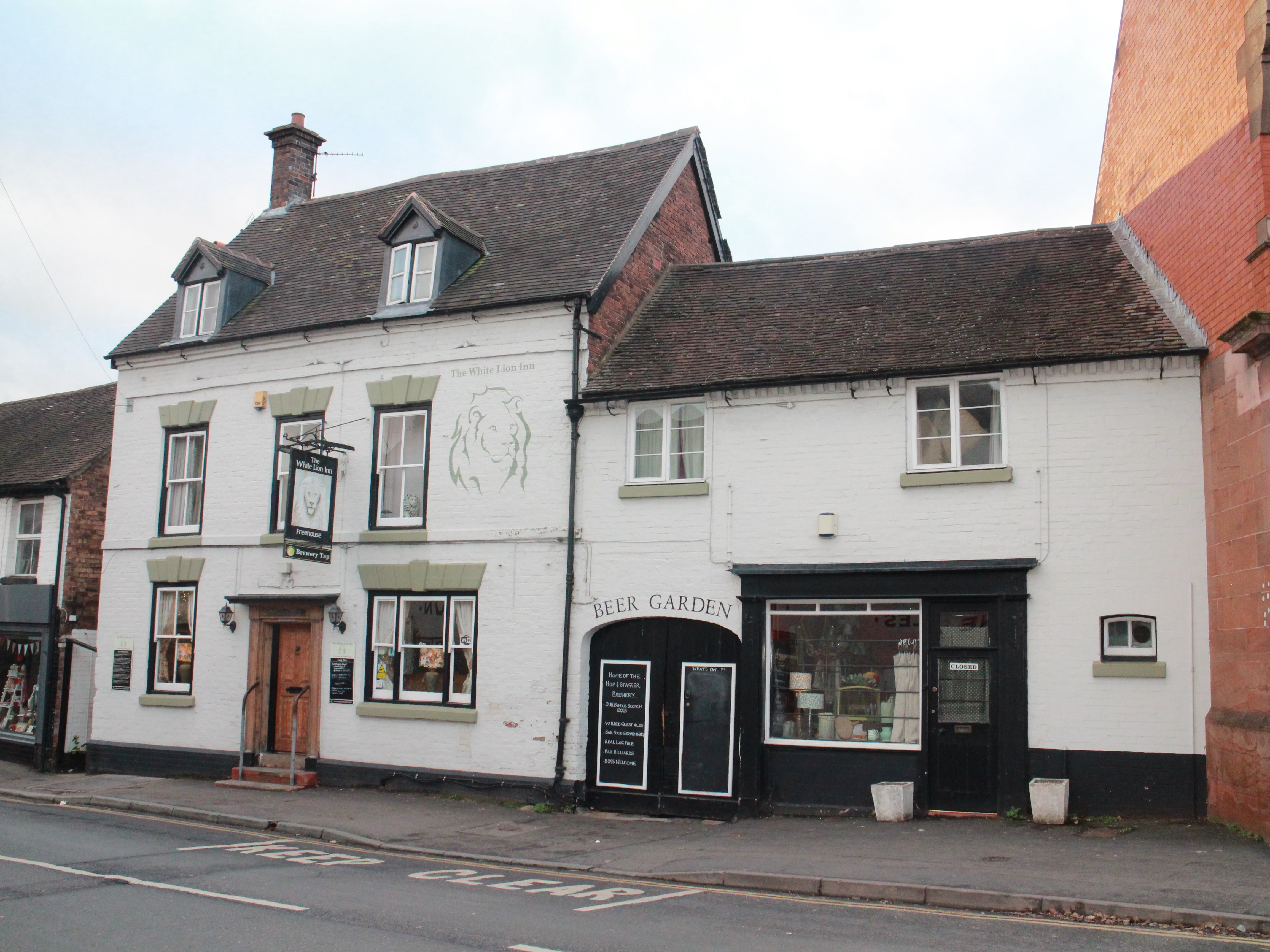 Shropshire market town pub to let