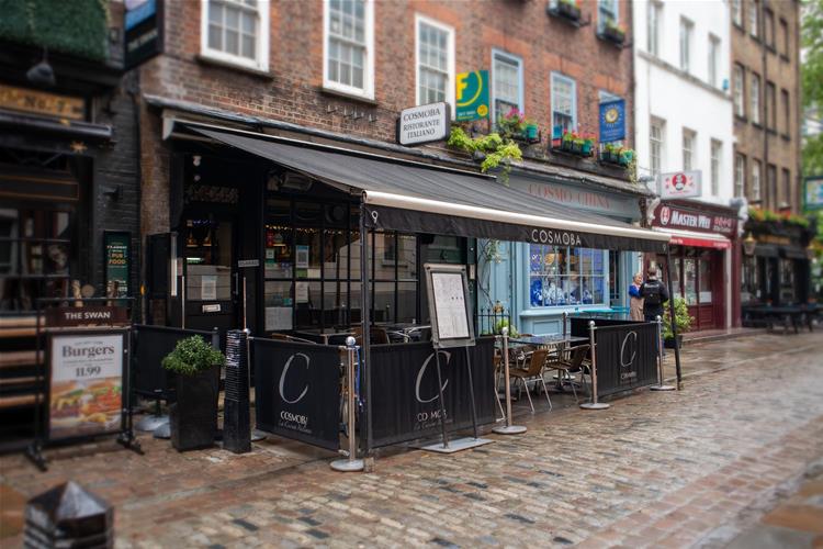 Long-established restaurant in London for sale