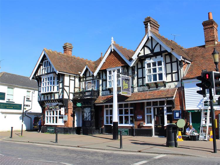 Pub in London commuter belt sold