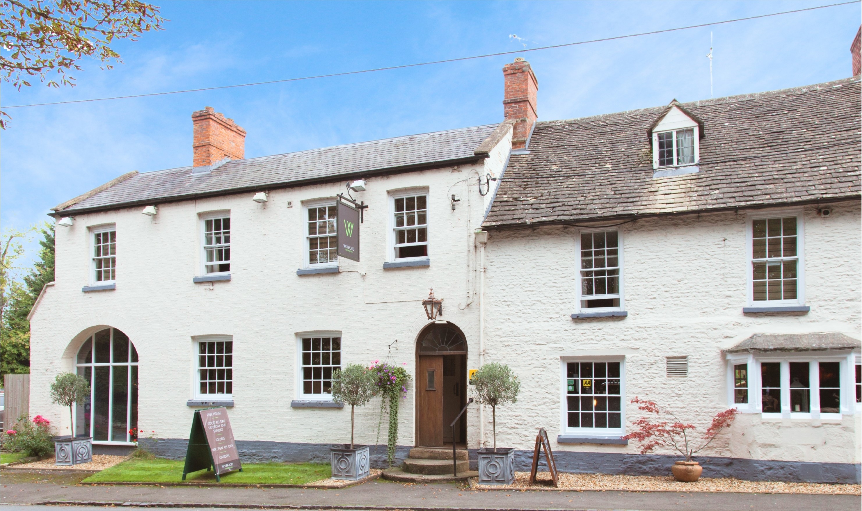 Cotswold pub near Chipping Norton sold