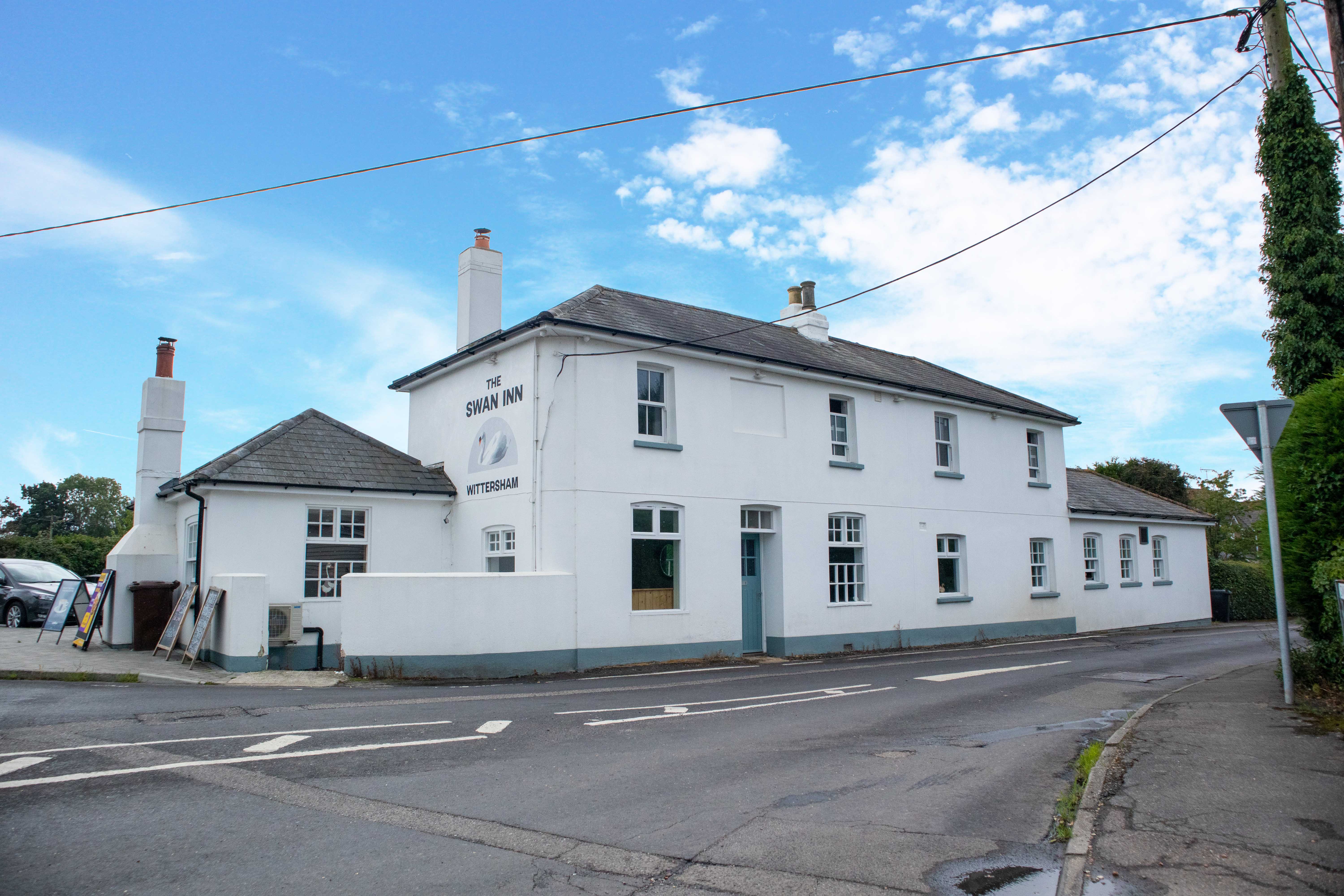 Extensively renovated pub for sale in Kent