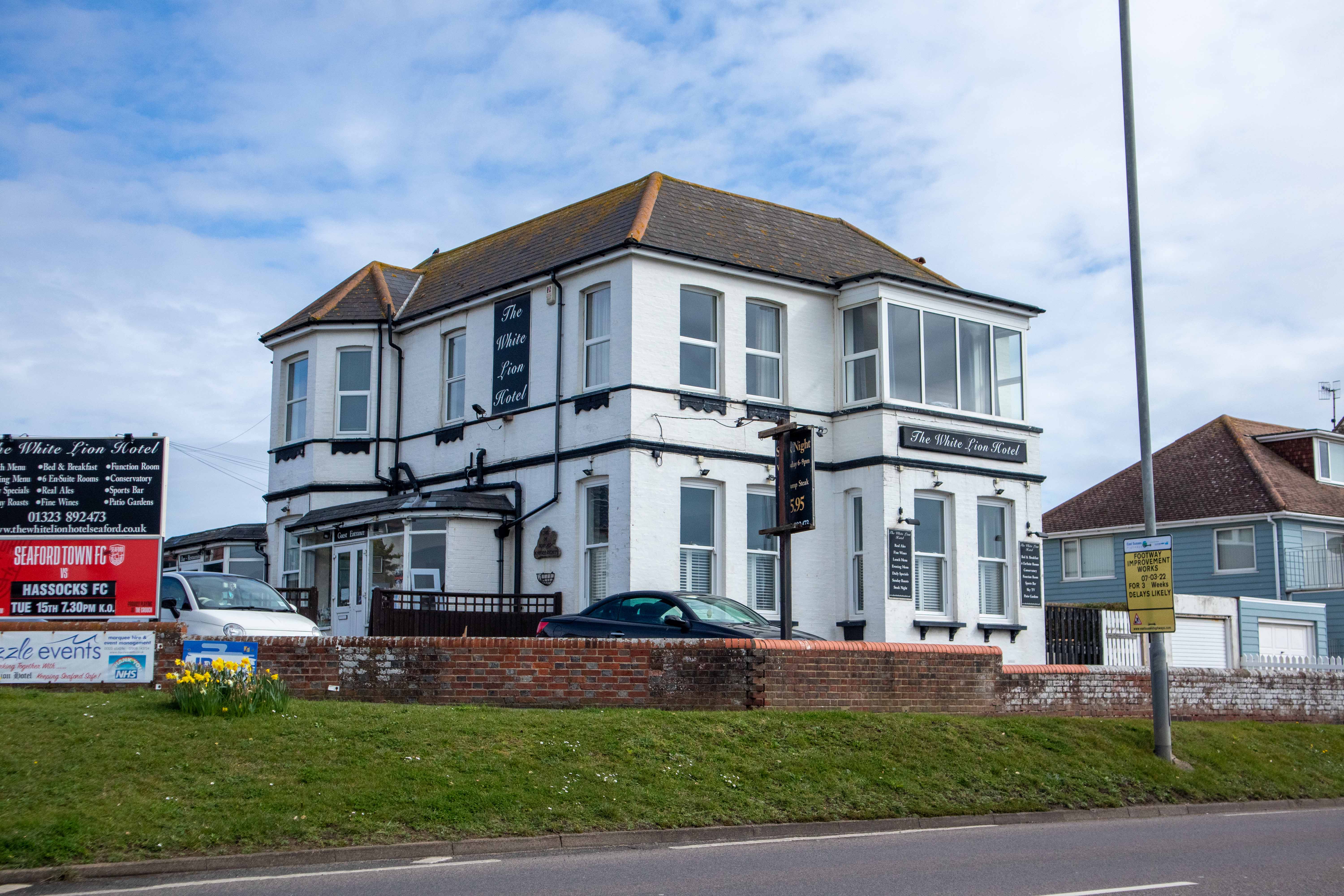 Substantial coastal pub and hotel hits the market