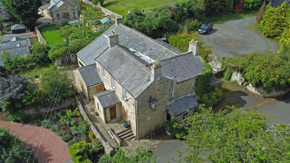 NORTHUMBERLAND - FOURSTONES VILLAGE PUB 