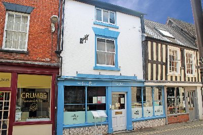 LUDLOW - FRENCH STYLE ESTABLISHED RESTAURANT