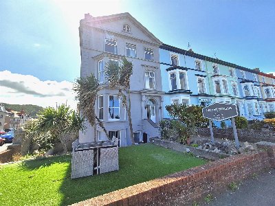 CONWY – BED & BREAKFAST LOCATED ON LLANDUDNO’S NORTH SHORE 