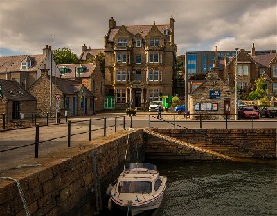 ORKNEY ISLANDS - ICONIC 42 EN SUITE BEDROOM HOTEL