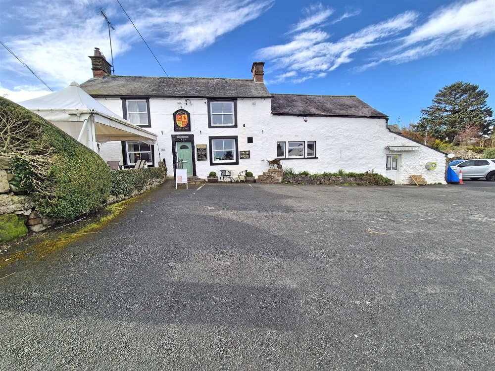 CUMBRIA - EDGE OF NATIONAL PARK DESTINATION PUB WITH VILLAGE SHOP/POST OFFICE