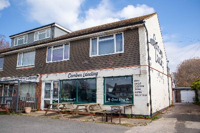 EAST SUSSEX - VACANT CLASS E UNIT FOR SALE
