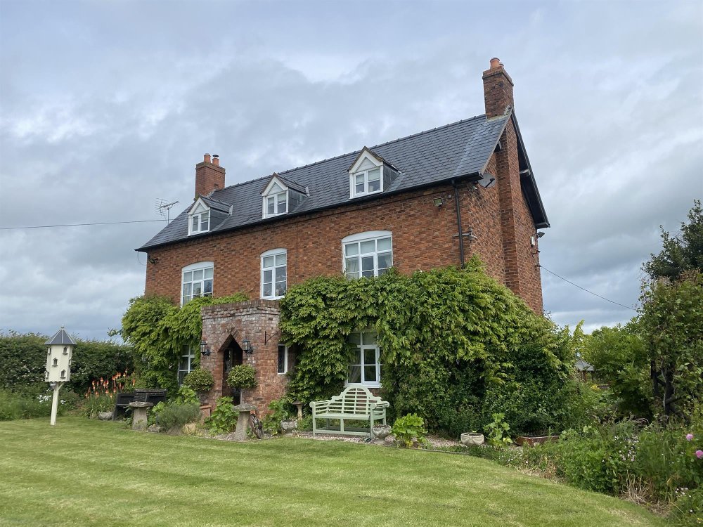 SHROPSHIRE - MULTI-FACETED BUSINESS OPPORTUNITY